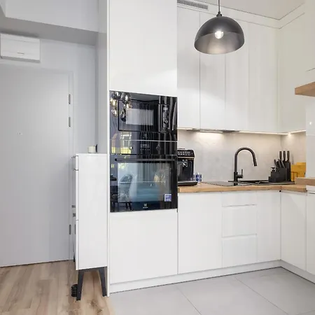 Apartamento Lux With Parking&ac Just 1,5 Km From Main Square By Renters Prestige *