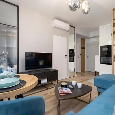 Lux With Parking & Ac Just 1,5 Km From Main Square By Renters Prestige