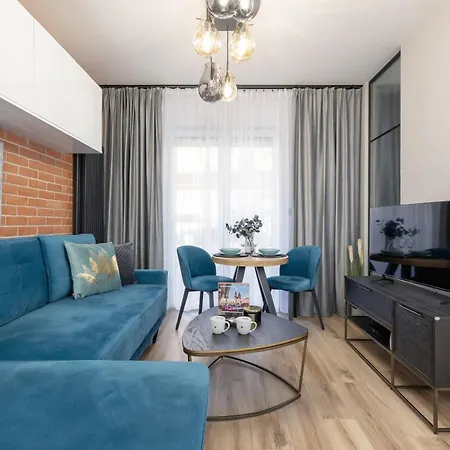 Lux With Parking&ac Just 1,5 Km From Main Square By Renters Prestige Apartamento *