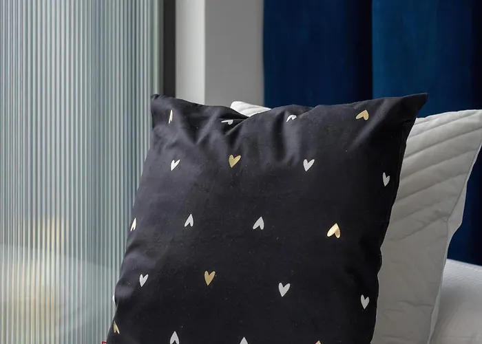 Lux With Parking & Ac Just 1,5 Km From Main Square By Renters Prestige Lejlighed