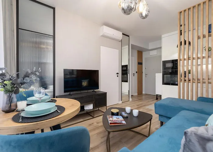 Lux With Parking & Ac Just 1,5 Km From Main Square By Renters Prestige