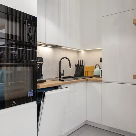 アパート Lux With Parking & Ac Just 1,5 Km From Main Square By Renters Prestige *