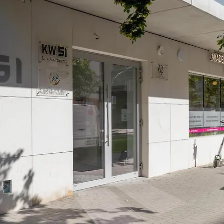 Appartamento Lux With Parking & Ac Just 1,5 Km From Main Square By Renters Prestige